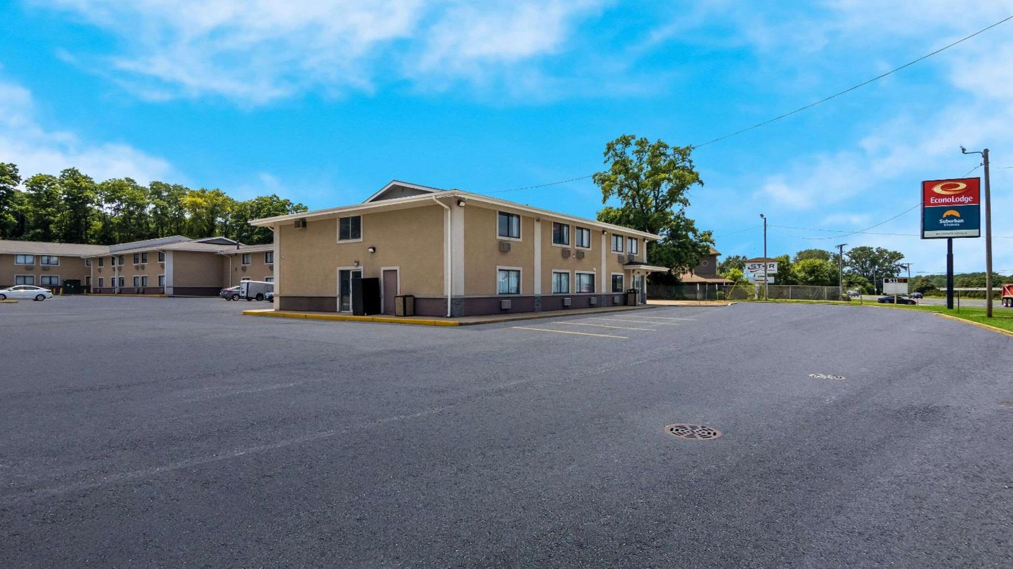 Suburban Studios Portage Exterior photo